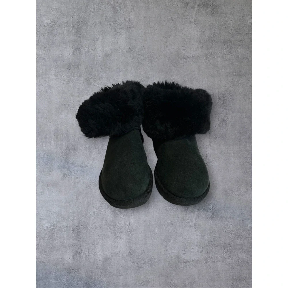 UGG classic mini